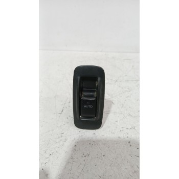 Recambio de mando elevalunas trasero izquierdo para toyota corolla (_e12_) 2.0 d-4d (cde120r_, cde120l_) referencia OEM IAM 8480