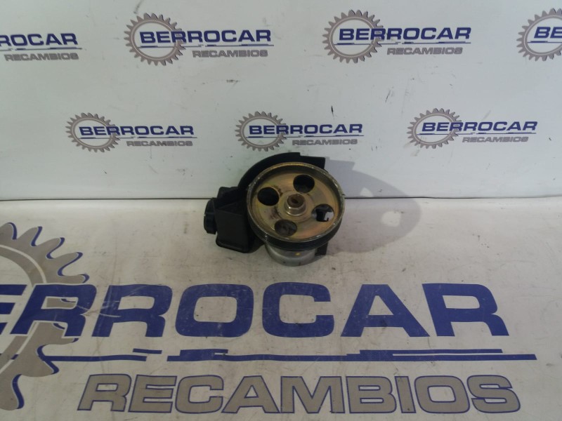 Recambio de bomba direccion para peugeot 206 berlina 1.9 diesel referencia OEM IAM 26079884  