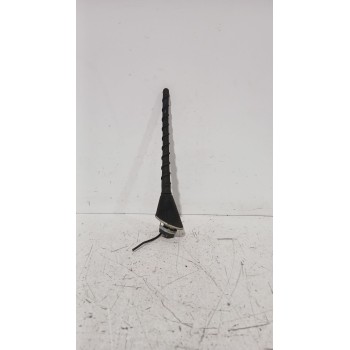 Recambio de antena para toyota corolla (_e12_) 2.0 d-4d (cde120r_, cde120l_) referencia OEM IAM 8630902040  