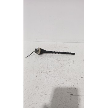 Recambio de antena para toyota corolla (_e12_) 2.0 d-4d (cde120r_, cde120l_) referencia OEM IAM 8630902040  