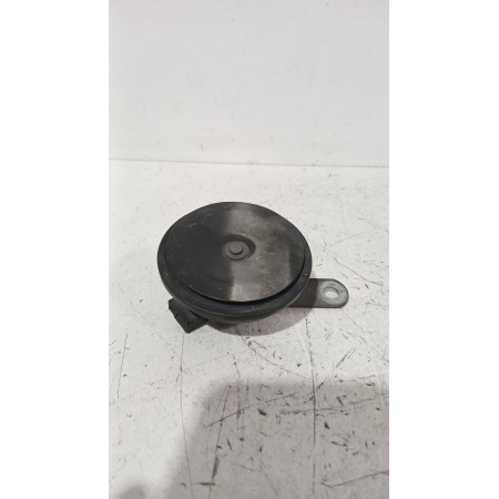 Recambio de claxon para toyota corolla (_e12_) 2.0 d-4d (cde120r_, cde120l_) referencia OEM IAM A28657625  