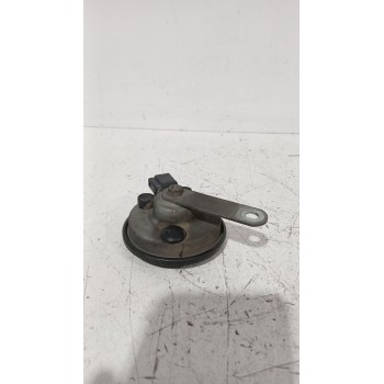 Recambio de claxon para toyota corolla (_e12_) 2.0 d-4d (cde120r_, cde120l_) referencia OEM IAM A28657625  