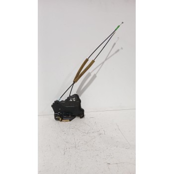 Recambio de cerradura puerta delantera izquierda para toyota corolla (_e12_) 2.0 d-4d (cde120r_, cde120l_) referencia OEM IAM 69