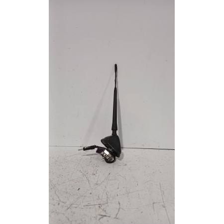 Recambio de antena para peugeot 4007 (vu_, vv_) 2.2 hdi referencia OEM IAM 6561WP  