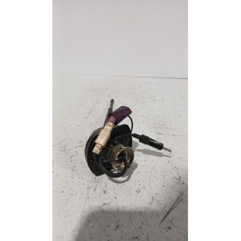 Recambio de antena para peugeot 4007 (vu_, vv_) 2.2 hdi referencia OEM IAM 6561WP  