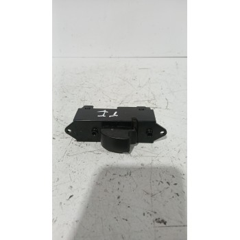 MANDO ELEVALUNAS TRASERO IZQUIERDO 6590T0 
