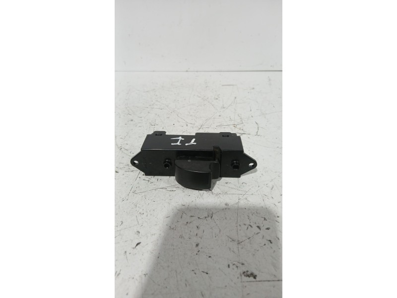 Recambio de mando elevalunas trasero izquierdo para peugeot 4007 (vu_, vv_) 2.2 hdi referencia OEM IAM 6590T0  