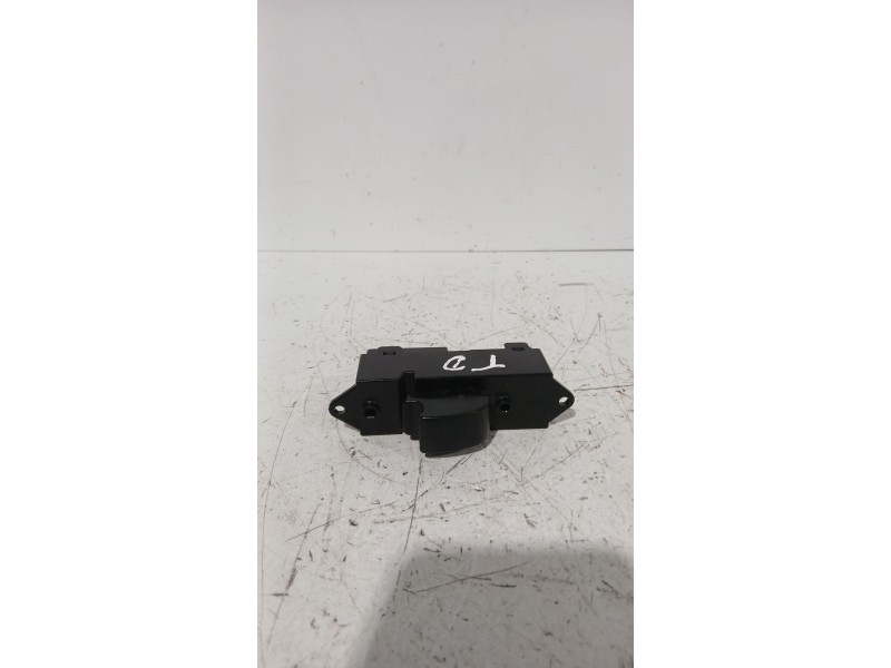 Recambio de mando elevalunas trasero derecho para peugeot 4007 (vu_, vv_) 2.2 hdi referencia OEM IAM 6590AQ  
