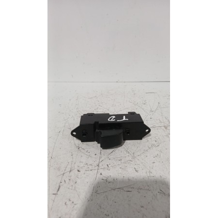 Recambio de mando elevalunas trasero derecho para peugeot 4007 (vu_, vv_) 2.2 hdi referencia OEM IAM 6590AQ  
