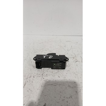 Recambio de mando elevalunas trasero derecho para peugeot 4007 (vu_, vv_) 2.2 hdi referencia OEM IAM 6590AQ  