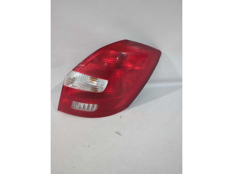 Recambio de piloto trasero derecho para skoda fabia ii (542) 1.2 referencia OEM IAM 5J6945112  