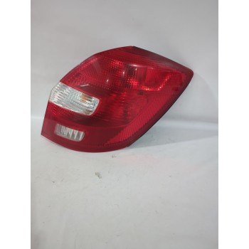 Recambio de piloto trasero derecho para skoda fabia ii (542) 1.2 referencia OEM IAM 5J6945112  