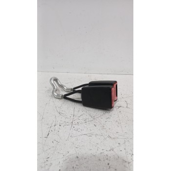 Recambio de enganche cinturon trasero izquierdo para skoda fabia ii (542) 1.2 referencia OEM IAM 5J6857488QVZ  