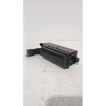 Recambio de caja reles / fusibles para skoda fabia ii (542) 1.2 referencia OEM IAM 5J0937615B  