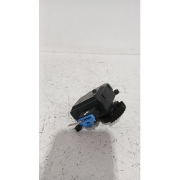 Recambio de motor apertura trampilla para skoda fabia ii (542) 1.2 referencia OEM IAM 309368201  