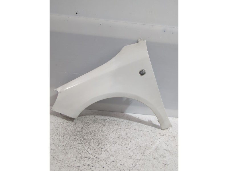 Recambio de aleta delantera izquierda para skoda fabia ii (542) 1.2 referencia OEM IAM 5J0821021A  