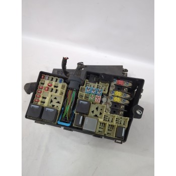 CAJA RELES / FUSIBLES 3M5T14A142AB 