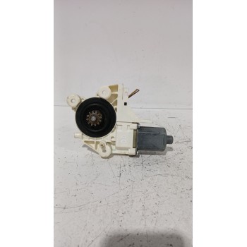 MOTOR ELEVALUNAS DELANTERO DERECHO 0130822216 
