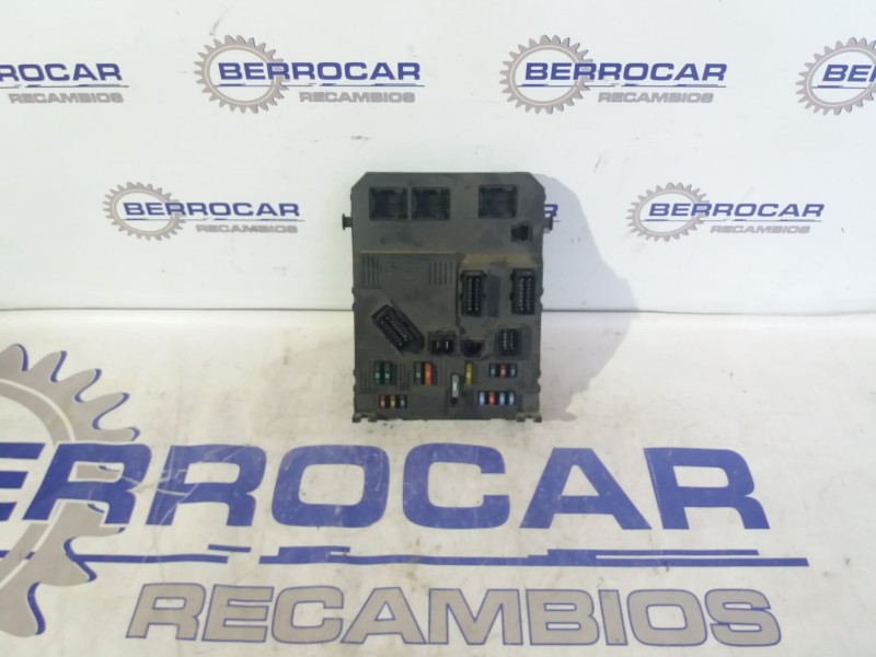 Recambio de caja reles / fusibles para peugeot 206 berlina 1.9 diesel referencia OEM IAM 9652474780  