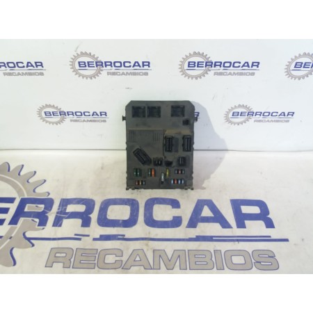 Recambio de caja reles / fusibles para peugeot 206 berlina 1.9 diesel referencia OEM IAM 9652474780  