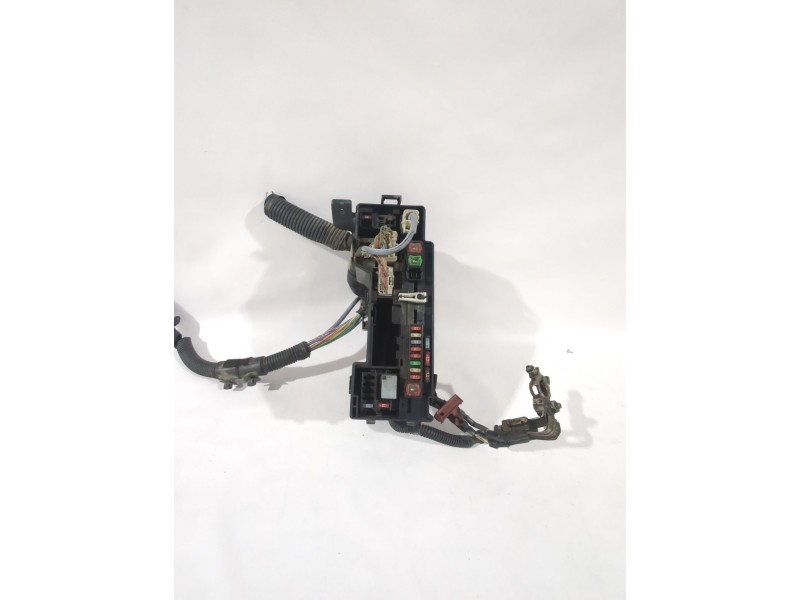 Recambio de caja reles / fusibles para peugeot 107 (pm_, pn_) 1.4 hdi referencia OEM IAM 6545H1 / 5014P01  