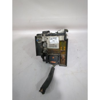 Recambio de caja reles / fusibles para peugeot 308 i (4a_, 4c_) 1.6 hdi referencia OEM IAM 28236841 / 28257533  