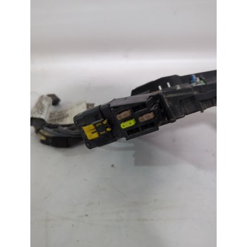 Recambio de caja reles / fusibles para peugeot 308 i (4a_, 4c_) 1.6 hdi referencia OEM IAM 28236841 / 28257533  