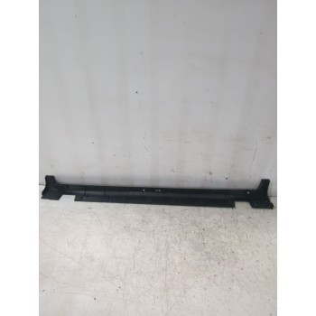 Recambio de faldon lateral para mg zs suv (azs1) 1.5 vti referencia OEM IAM 11480752  