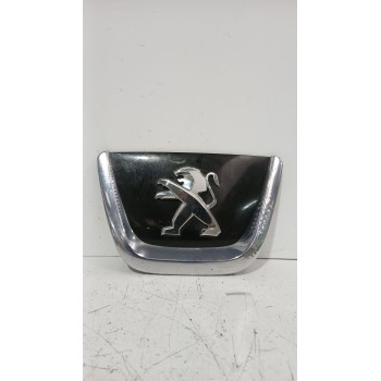 Recambio de emblema para peugeot 308 i (4a_, 4c_) 1.6 hdi referencia OEM IAM AA3563161300  