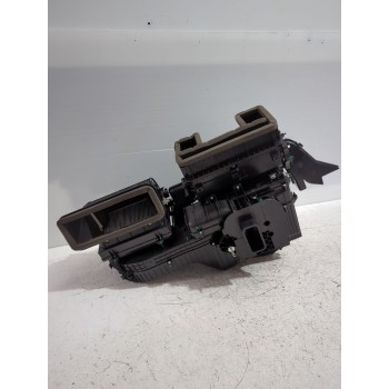 Recambio de moldura para mg zs suv (azs1) 1.5 vti referencia OEM IAM WQT136105/WQT136L101/11783914  