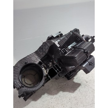 Recambio de moldura para mg zs suv (azs1) 1.5 vti referencia OEM IAM WQT136105/WQT136L101/11783914  