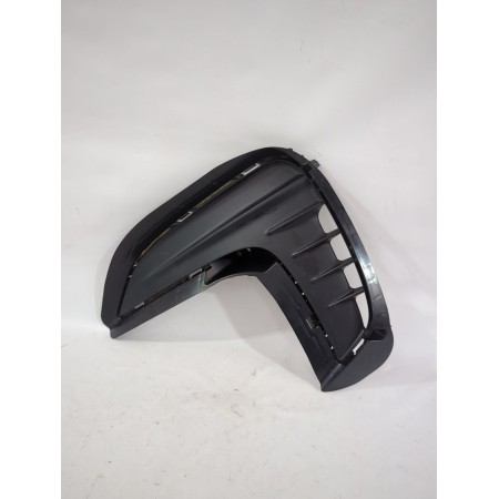 Recambio de moldura antiniebla derecha para mg zs suv (azs1) 1.5 vti referencia OEM IAM 11406578R  
