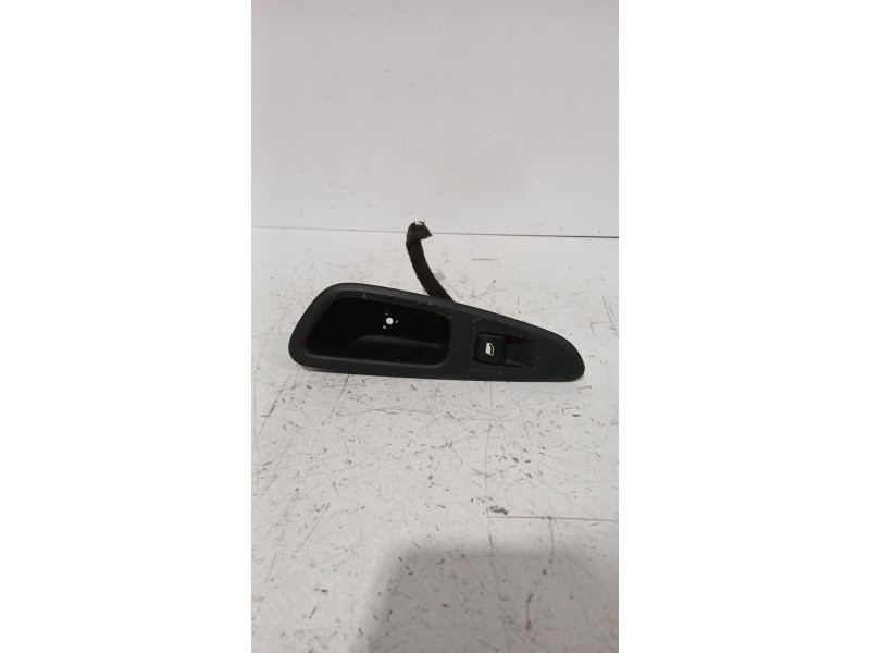 Recambio de mando elevalunas trasero derecho para peugeot 308 i (4a_, 4c_) 1.6 hdi referencia OEM IAM 96573850XT  