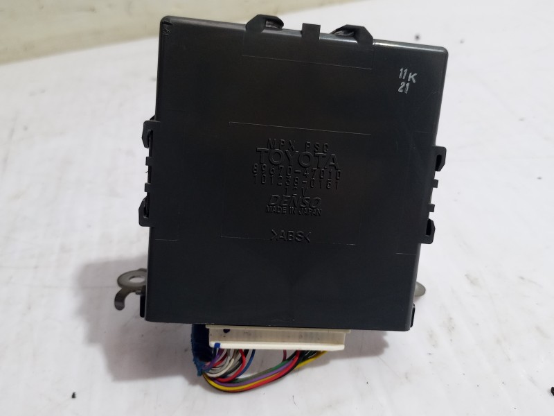 Recambio de modulo electronico para toyota prius (nhw20) basis referencia OEM IAM 8967047010  
