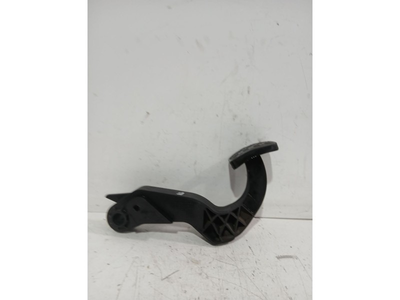 Recambio de pedal embrague para mercedes-benz clase a (w168) a 170 cdi (168.008) referencia OEM IAM 1682910001  