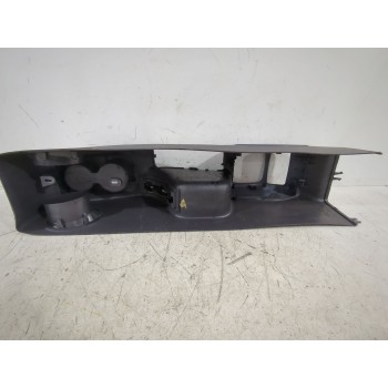 Recambio de consola central para mercedes-benz clase a (w168) a 170 cdi (168.008) referencia OEM IAM 16868015507D88  
