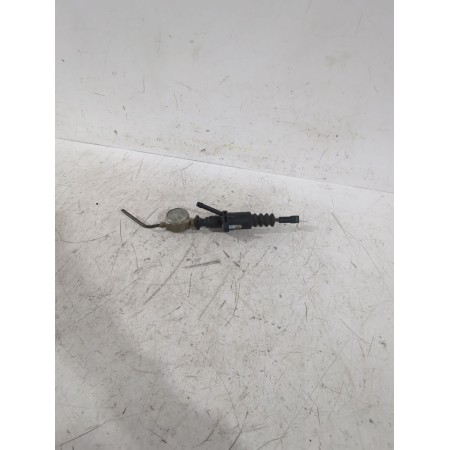 Recambio de bombin embrague para mercedes-benz clase a (w168) a 170 cdi (168.008) referencia OEM IAM 1682900412  