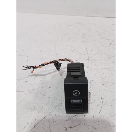 Recambio de interruptor para mazda 3 sedán (bk) 1.6 (bk12) referencia OEM IAM BP4K666R0  
