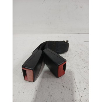 Recambio de enganche cinturon trasero izquierdo para mazda 3 sedán (bk) 1.6 (bk12) referencia OEM IAM BPYK5778002  