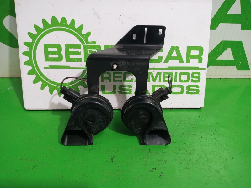 Recambio de claxon para audi a6 berlina (4f2) 2.4 referencia OEM IAM 4F0951223  