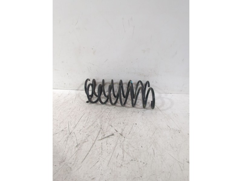 Recambio de muelle amortiguacion para mazda 3 sedán (bk) 1.6 (bk12) referencia OEM IAM BP4K34011C  