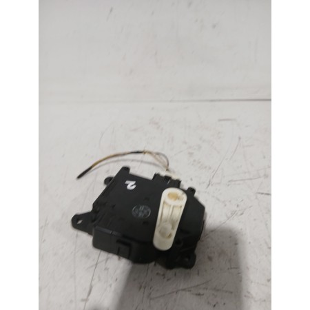 Recambio de motor apertura trampilla para mazda 3 sedán (bk) 1.6 (bk12) referencia OEM IAM HB601BN8V01  