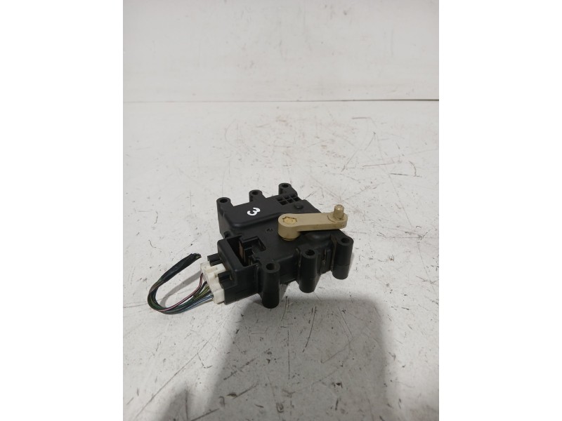 Recambio de motor apertura trampilla para mazda 3 sedán (bk) 1.6 (bk12) referencia OEM IAM HB601BN8V01  