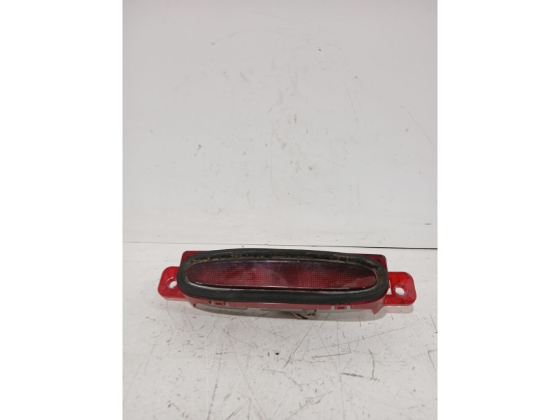 Recambio de piloto trasero central para mazda 3 sedán (bk) 1.6 (bk12) referencia OEM IAM BP4K51580D  