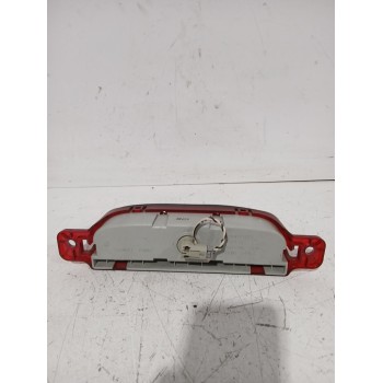 Recambio de piloto trasero central para mazda 3 sedán (bk) 1.6 (bk12) referencia OEM IAM BP4K51580D  