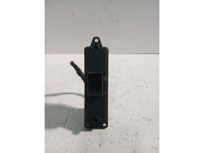 Recambio de mando elevalunas trasero izquierdo para mazda 3 sedán (bk) 1.6 (bk12) referencia OEM IAM BP4L66380  