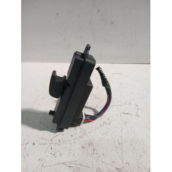 Recambio de mando elevalunas trasero izquierdo para mazda 3 sedán (bk) 1.6 (bk12) referencia OEM IAM BP4L66380  