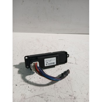 Recambio de mando elevalunas trasero izquierdo para mazda 3 sedán (bk) 1.6 (bk12) referencia OEM IAM BP4L66380  