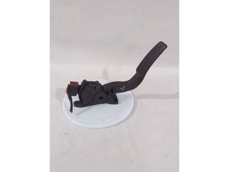 Recambio de pedal acelerador para mg zs suv (azs1) 1.5 vti referencia OEM IAM 11790269  