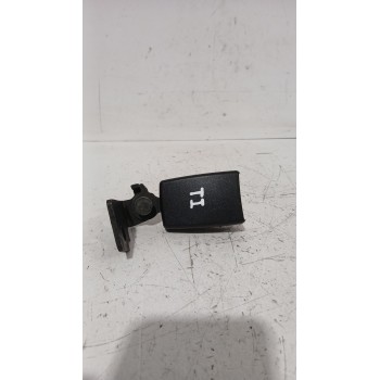ENGANCHE CINTURON TRASERO IZQUIERDO 13274778 